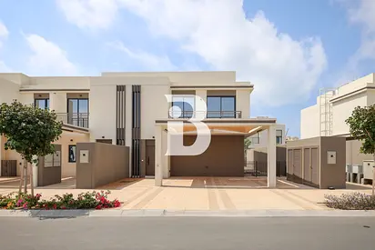 Mordern 3BR Townhouse | Ready Now | Island Living