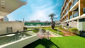 Modern Studio | Prime Location | Pool View
