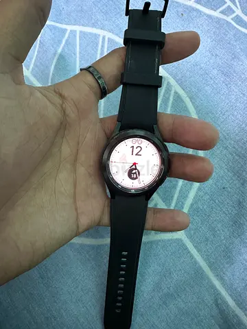 My Samsung Galaxy Watch4 Classic 16GB Black – 300 AED with free delivery