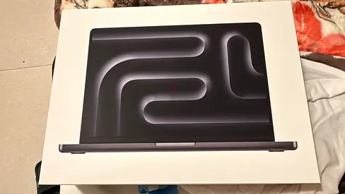 Apple MacBook Pro M5 (14-inch) — Sealed Box