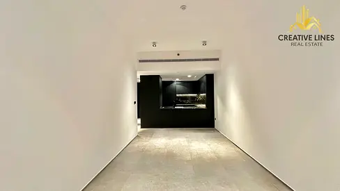 BEST LAYOUT | SPACIOUS UNIT | Fitted Kitchen | Laundry Area