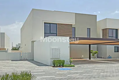 Stunning TH | Corner | Ready To Move