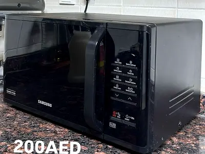 My Samsung countertop microwave — excellent condition  (AED 200)