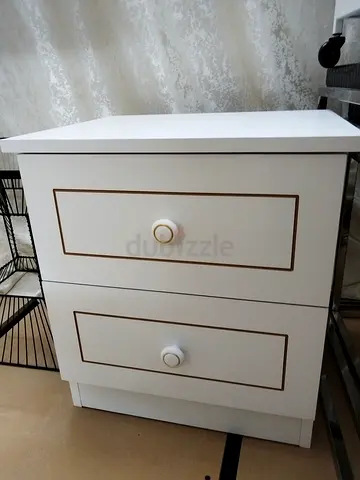 2White 2-Drawer Nightstand with   Gold Trim (Gently Used)