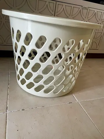 White plastic laundry basket / hamper - lightly used