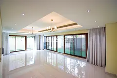 Corner Unit | Vacant On Transfer | Vastu Compliant