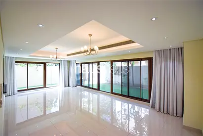 Corner Unit | Vacant On Transfer | Vastu Compliant