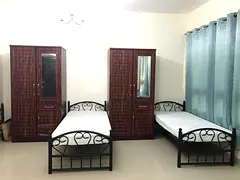 SINGLE BED AVAILABLE IN AL KHAIL GATE ONLY INDIANS