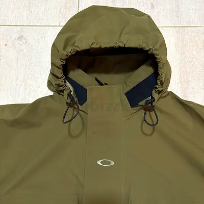 Oakley Waterproof Jacket