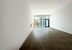 Stunning Massive 2bhk with Fitted Kitchen | Maintenance Free