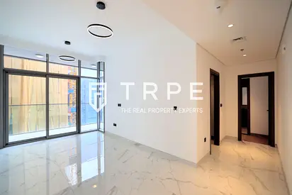 Luxury Living | Prime Location | Vacant