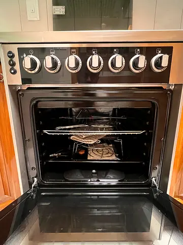 My built-in stainless steel oven with 4 burner Gas cooker-working condition