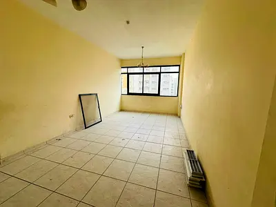 شقة غرفة وصالة للإيجار – القاسمية (محطة) تكيف مجاني