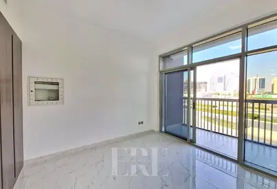 Modern Studio | Well Priced | Time 1