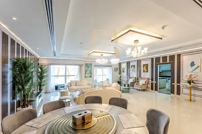 Penthouse | 4 Bed + Maids | En-Suite | Palm view