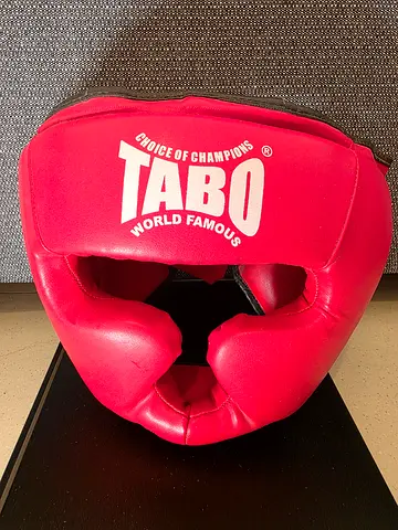 MMA / Boxing: Face guard and shin guards