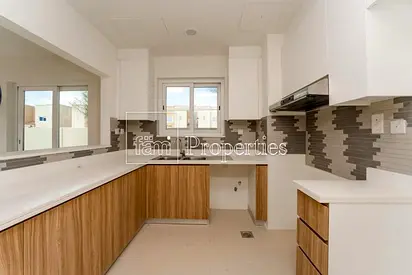 Spacious 4br Townhouse Steps From The Pool
