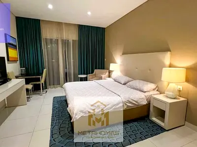 Bright & Modern Studio with Balcony - Well Maintained- Prime location