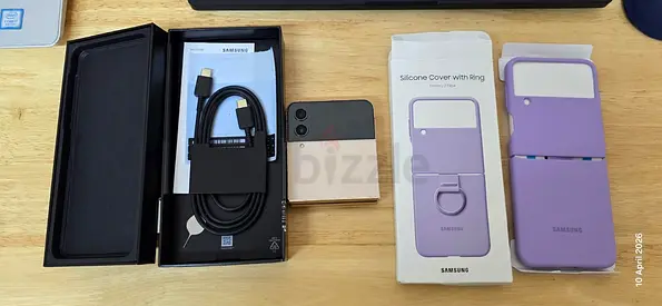 Samsung Galaxy Z Flip 4 (beige/black) - original box, cable  purple silicone ring case