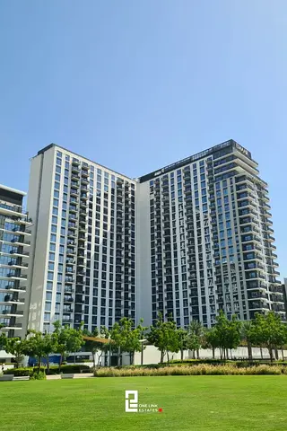 Higher Floor | Bright & Spacious | Chiller Free | Vacant