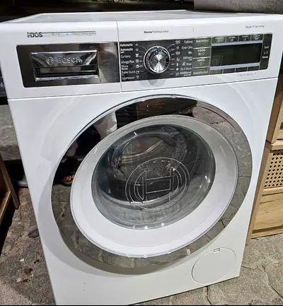 Bosch front-load washing machine — good working condition