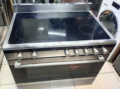 Siemens New Model 5 Zone Full Electric Ceramic Cooker Range. 90×60Cm