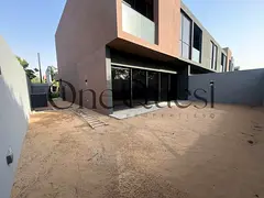 3 BR CORNER IN ROBINIA / 2 UNITS AVAILABLE