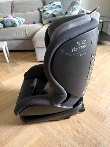 Britax Römer Trifix i-Size  car seat in good condition