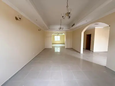 فيلا/اطلاله بحريه/غرفه غسيل/خادمه/خزائن/غرفه ماستر