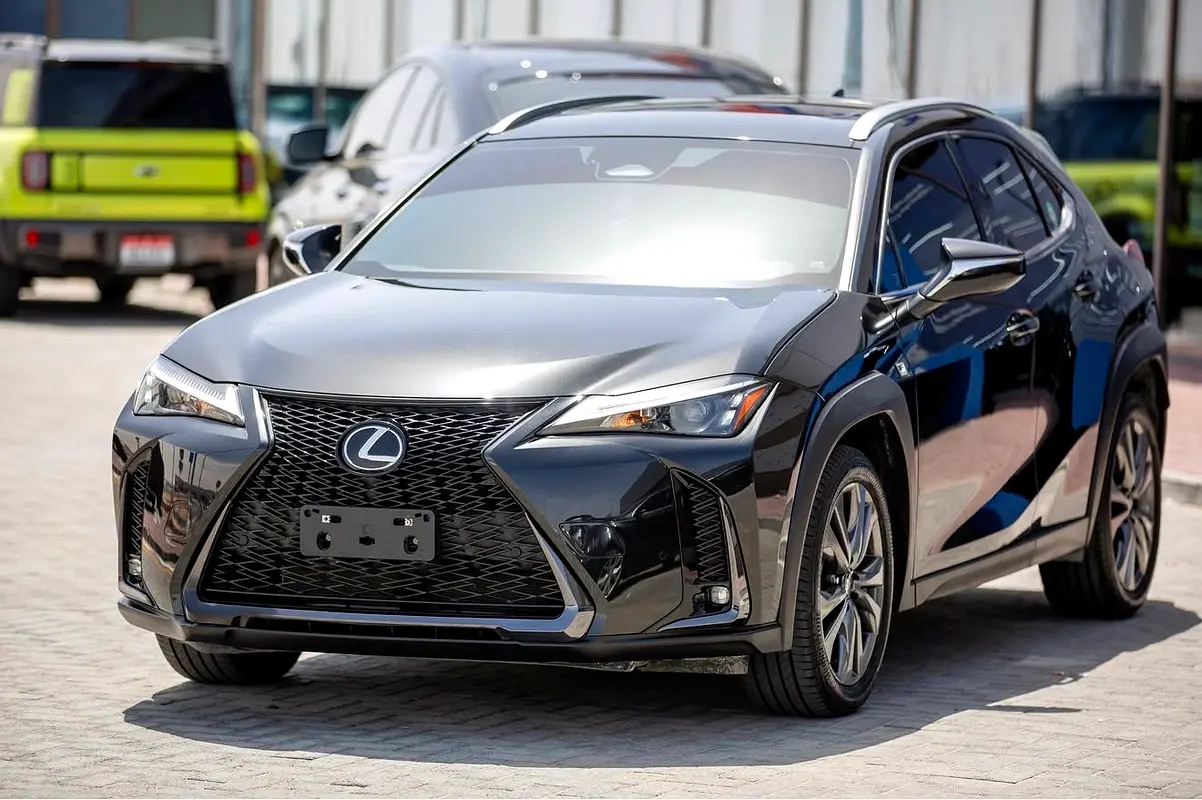 Lexus UX-Series 2024 — photo 1 of 9