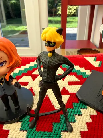 Anime figures plus comics magazines