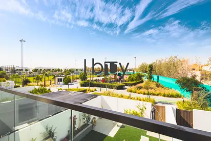 Community View | Single Row | Prime Location