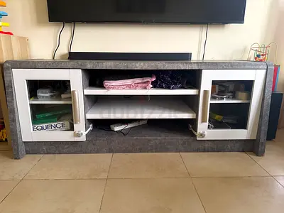 Tv console