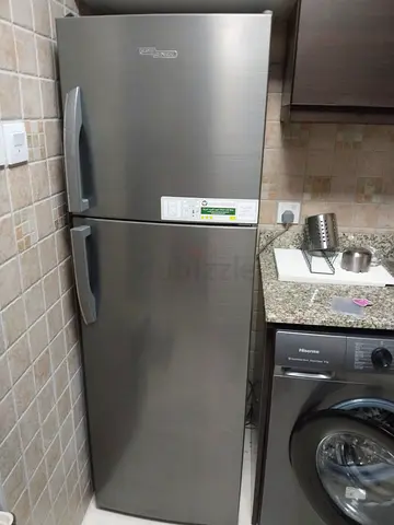 Super gernal 350 litter refrigerator invter model excellent