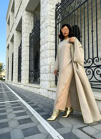 NEW NEVER USED Beige long abaya with cape sleeves