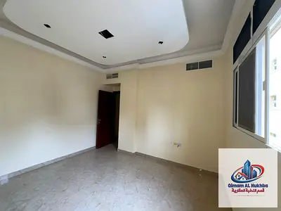 للايجار السنوي في منطقه القليعه شقه غرفه وصاله - مساحه واسعه - اطلاله مفتوحه - تكيف وغاز مركزي - موقع مميز قريبه من جميع الخدمات والمواصلات العامه