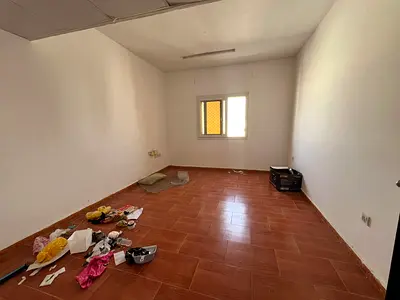 غرفتين وصالة بمساحات واسعة اطلالة مفتوحة تشطيب حديث تكييف مركزي  موقع متميز قريب من جميع الخدمات