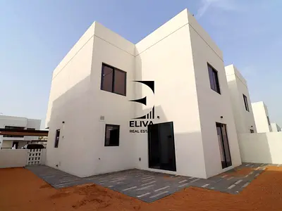 Single Row | End Unit | Next to Clubhouse