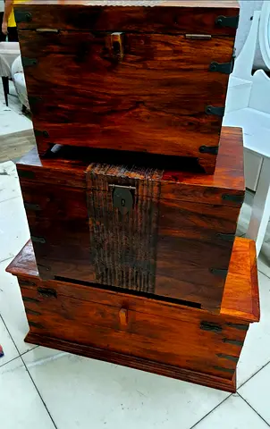 3 Solid Wood Vintage Storage Chests in 100% Flawless Condition. AED 900 For  All 3. (Negotiable)
