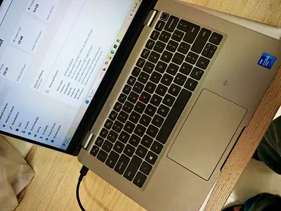 Dell core i7 11 gen laptop touch screen