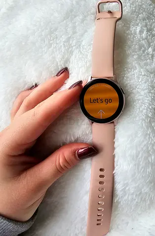 Samsung Galaxy Watch Active 2 - Excellent Condition + Charger