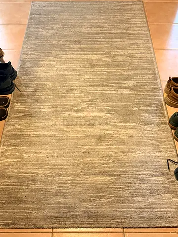 gray runner rug - lightly used 100x200