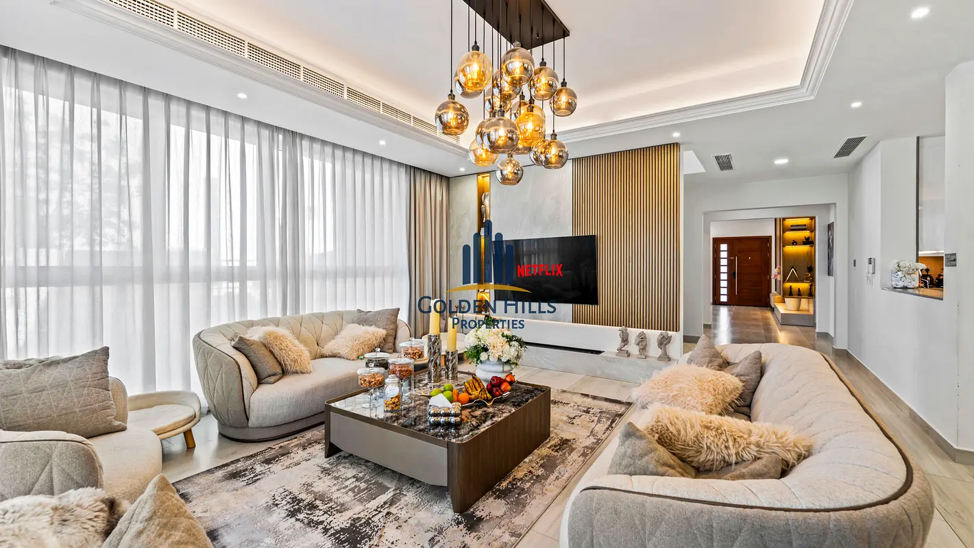 Elegant 5-Bedroom Villa in Makeen Villas | Vacant on Transfer | Large Plot