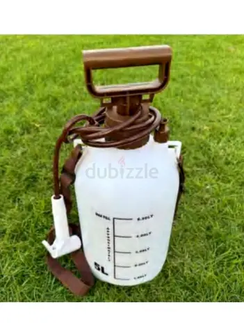 Portable Garden Camping Water Sprayer Hand Pump Pressure Sprayer Adjustable Nozzle 5L Capacity Shoul