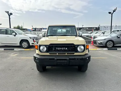 2025 Toyota Land Cruiser 79 - GCC Specs - Brand New!