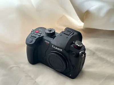 Brand New Lumix 10.28MP Mirrorless Digital Camera (Body Only)