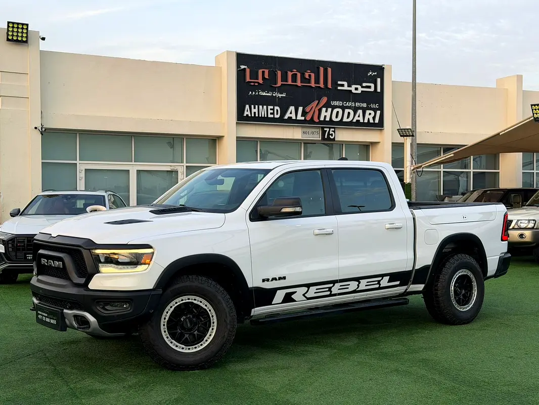 Dodge Ram 2019 — photo 1 of 19