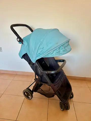 Lightweight single stroller in good condition
