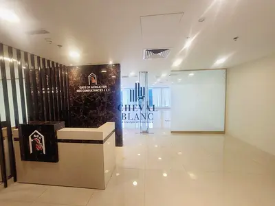 Beautiful & Spacious Office || Ready to Move in || Prime Location Sheikh Zayed Road