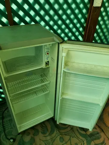 Small Sanyo Fridge for sell